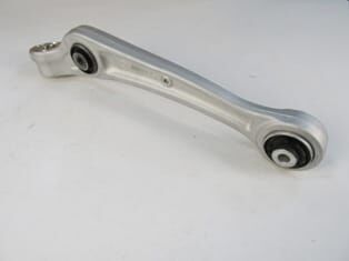 AUDI A4- 08/12; ÖN ALT TABLA SOL DÜZ TİP BURÇLU/ROTİLSİZ (SALINCAK) ALÜMİNYUM (SH)