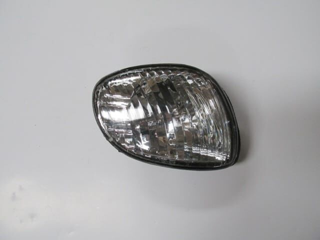 TOYOTA COROLLA- ZZ111- 00/02; ÖN SİNYAL SAĞ ŞEFFAF BEYAZ (JAPON GÖZ TİPİ) (CASP)
