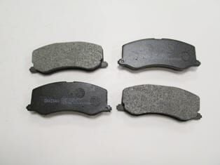 SUZUKI SWIFT- SD/HB- 89/96; ÖN FREN BALATASI (DİSK) (109,4X37,5X14) (DAIWA)