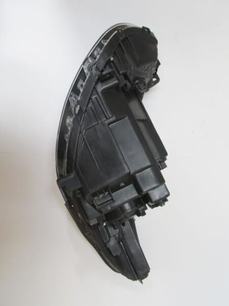 HYUNDAI ACCENT- BLUE- 11/14; FAR LAMBASI SAĞ ELEKTRİKLİ/MOTORLU/BEYAZ REFLEKTÖRLÜ LEDSİZ H4 (AYFAR)