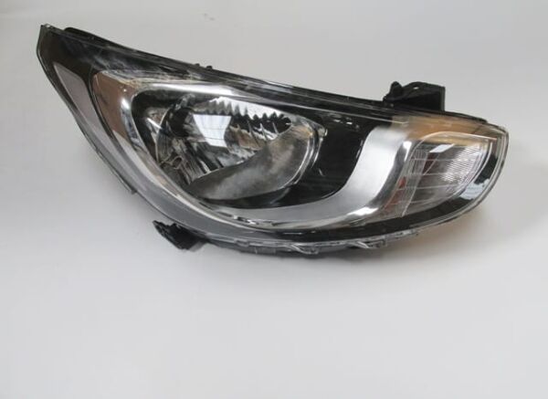 HYUNDAI ACCENT- BLUE- 11/14; FAR LAMBASI SAĞ MANUEL/BEYAZ REFLEKTÖRLÜ LEDSİZ (H4) (5PİN) (CASP)