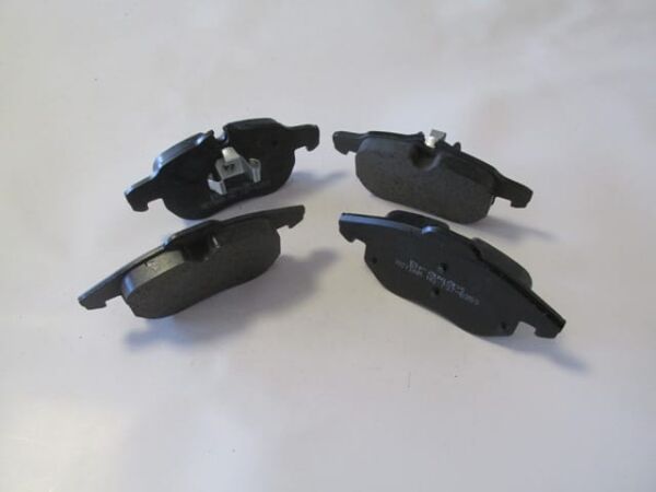 OPEL VECTRA- C- 03/05; ÖN FREN BALATASI (KABLOSUZ)(DİSK) (155X69,4X19/15 6,3X70,9X19) (BRAMAX)