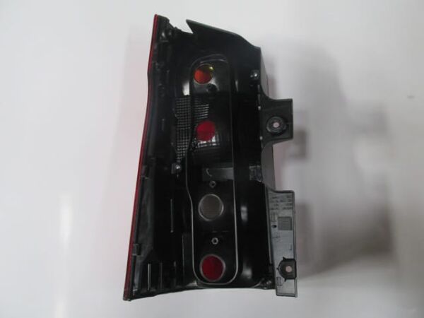 MERCEDES VITO- W447- 15/24; STOP LAMBASI SAĞ KIRMIZI/BEYAZ (MARS) (E MARKLI)