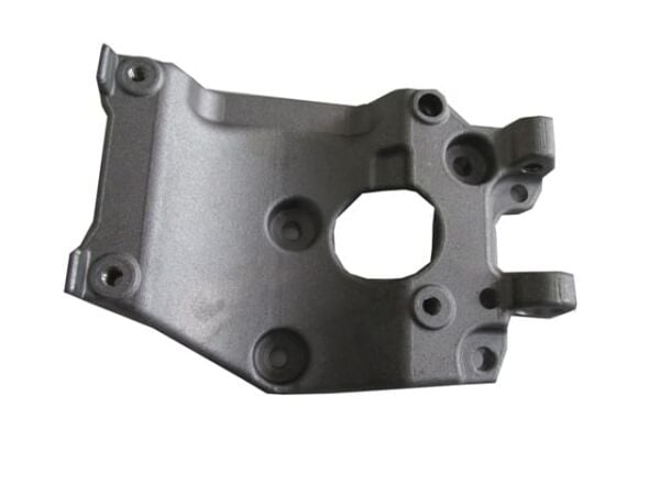 FORD TOURNEO COURIER- 18/23; KLİMA KOMPRESÖR BAĞLANTI AYAĞI (EURO 5 MOTOR) (ALÜMİNYUM)