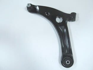 MITSUBISHI COLT- 05/09; ÖN ALT TABLA SOL (BURÇLU/ROTİLLİ)(SALINCAK) (SH)