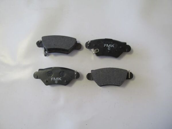 OPEL CORSA- C- 04/06; ARKA FREN BALATASI 1,4/1,7cc (DİSK) (104,9X42,7X16,5) (FMK)
