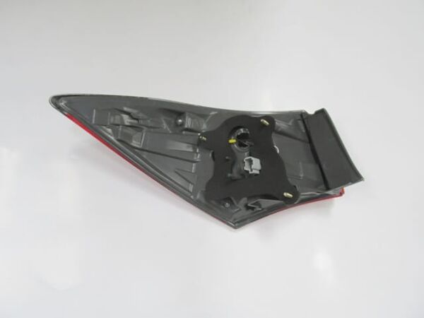 TOYOTA COROLLA- NDE180- 16/18; DIŞ STOP LAMBASI SAĞ KIRMIZI/BEYAZ/LEDLİ (CASP) (E MARKLI)