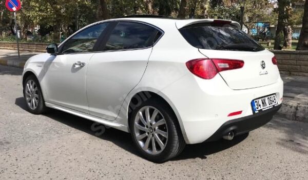 ALFA ROMEO GIULIETTA- 11/20; ARAÇ BİLGİLERİ VE RESİMLERİ