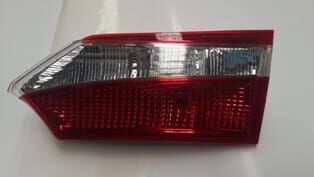 TOYOTA COROLLA- NDE180- 13/16; İÇ STOP LAMBASI SAĞ KIRMIZI/BEYAZ (CASP)
