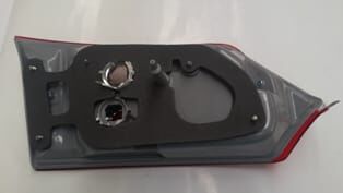 TOYOTA COROLLA- NDE180- 13/16; İÇ STOP LAMBASI SAĞ KIRMIZI/BEYAZ (CASP)