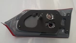 TOYOTA COROLLA- NDE180- 13/16; İÇ STOP LAMBASI SOL KIRMIZI/BEYAZ (SİSSİZ) (CASP)