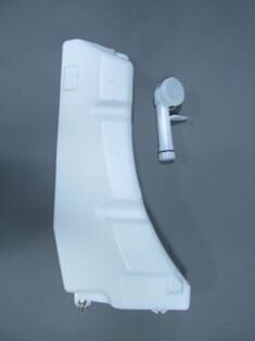 ISUZU D MAX- PICK UP- 07/12; ÖN CAM SU BİDONU/DEPOSU (MOTORLU) (TW)