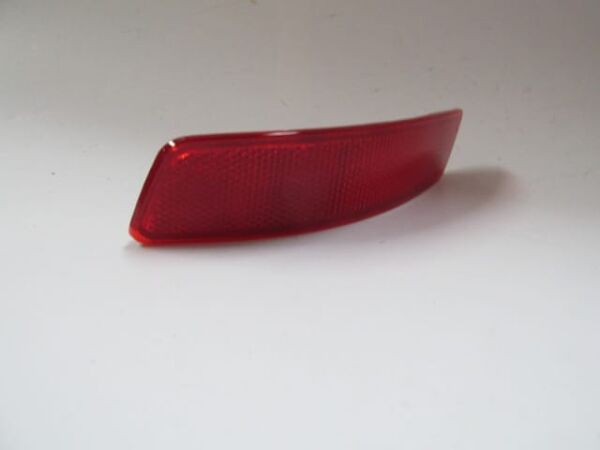 TOYOTA COROLLA- NDE180- 13/18; ARKA TAMPON REFLEKTÖRÜ SOL KIRMIZI
