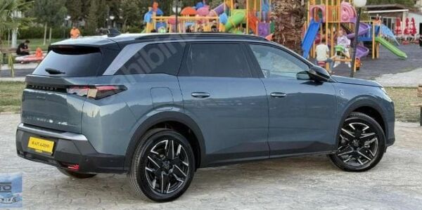 PEUGEOT 5008- 24/25; ARAÇ BİLGİLERİ VE RESİMLERİ