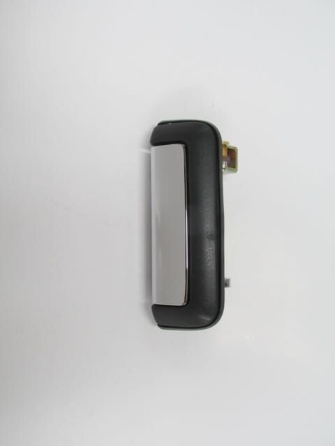 MITSUBISHI L200- PICK UP- 99/06; ÖN KAPI DIŞ AÇMA KOLU SAĞ SİYAH (ELCEĞİ NİKELAJLI) (HUSHAN)