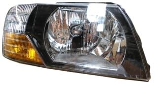 MITSUBISHI PAJERO- 00/03; FAR LAMBASI SAĞ MANUEL SİYAH TİP SARI/BEYAZ SİNYALLİ (FAMELLA)