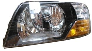 MITSUBISHI PAJERO- 00/03; FAR LAMBASI SOL MANUEL SİYAH TİP SARI/BEYAZ SİNYALLİ (FAMELLA)