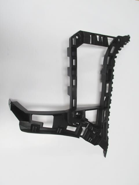 VOLKSWAGEN JETTA- 6- 11/14; ARKA TAMPON BAĞLANTI BRAKETİ SAĞ (YAN KULAĞA BAĞLANAN) (TW)