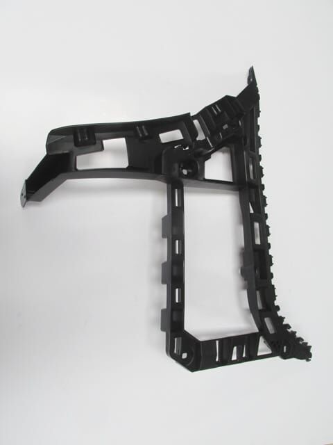 VOLKSWAGEN JETTA- 6- 11/14; ARKA TAMPON BAĞLANTI BRAKETİ SOL (YAN KULAĞA BAĞLANAN) (TW)