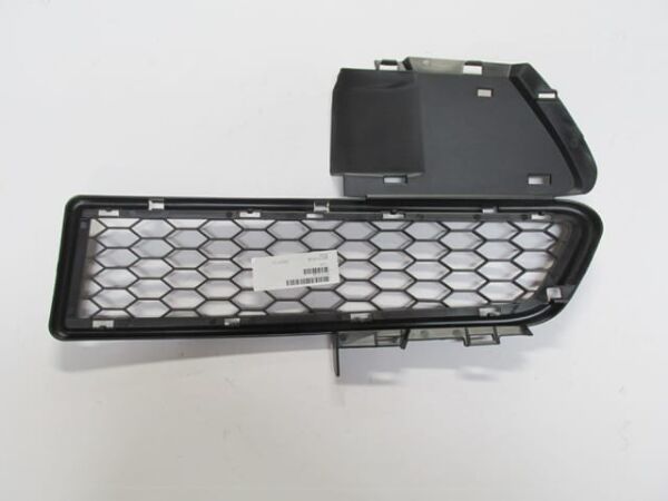 DACIA LOGAN- 04/08; ÖN TAMPON PANJURU SAĞ SİYAH (TYG)